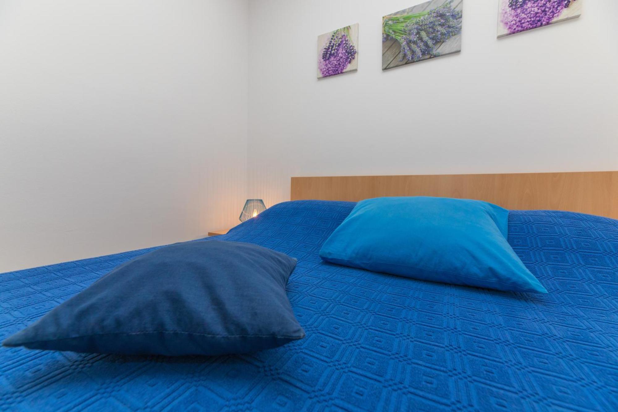 Apartments Lux Бол Экстерьер фото