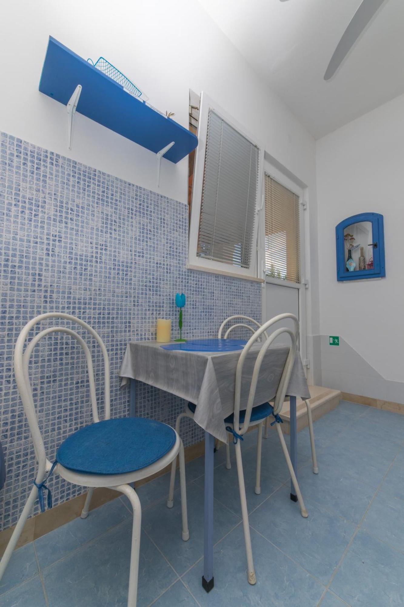 Apartments Lux Бол Экстерьер фото